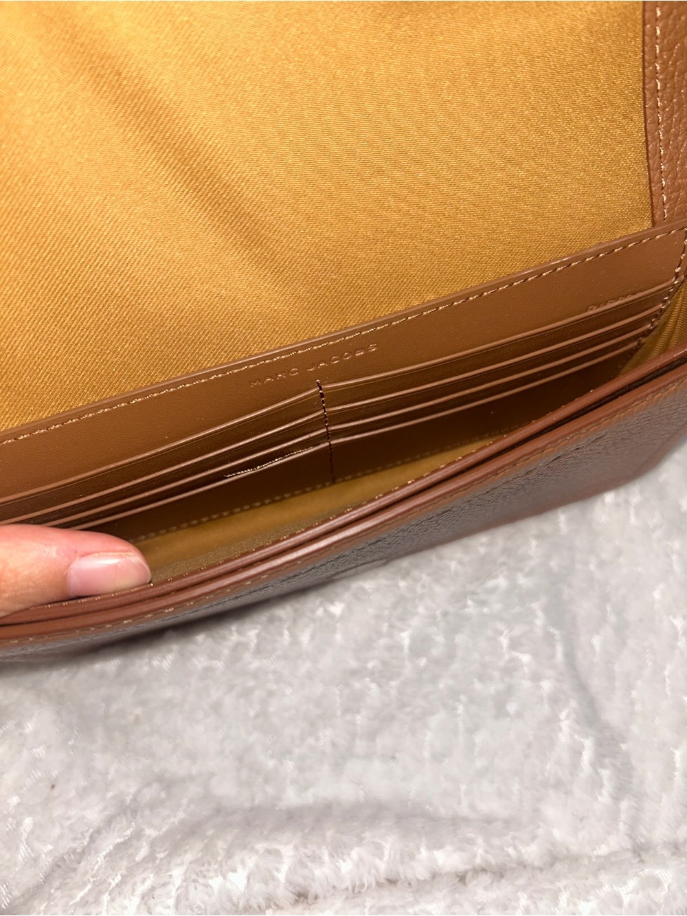 Marc Jacobs The Mini Bag Brown Leather Belt Bag with Embossed Logo - Picture 4 of 7
